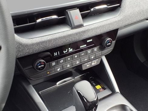 New 2026 Subaru Outback Premium image 5