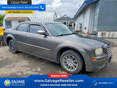 Used 2010 Chrysler 300 Touring RWD image 5