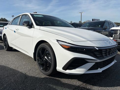 New 2026 Hyundai Elantra Sport FWD image 3