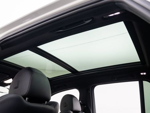 Used 2023 BMW X5 xDrive45e w/ Climate Comfort Package image 19