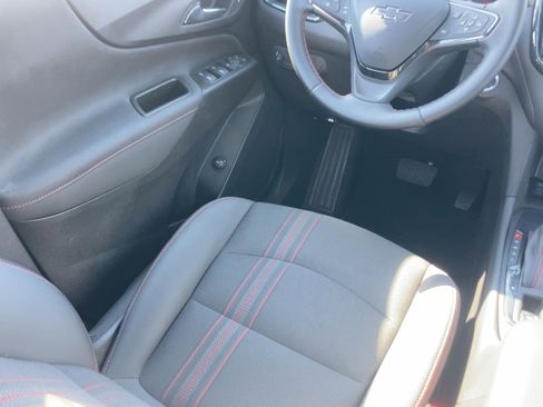 Used 2023 Chevrolet Equinox RS image 29