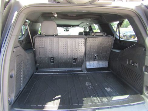 Used 2023 Chevrolet Suburban Premier w/ Texas Edition AWD/4WD image 41