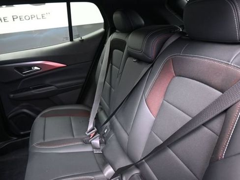 Used 2024 Chevrolet Equinox EV RS FWD image 20
