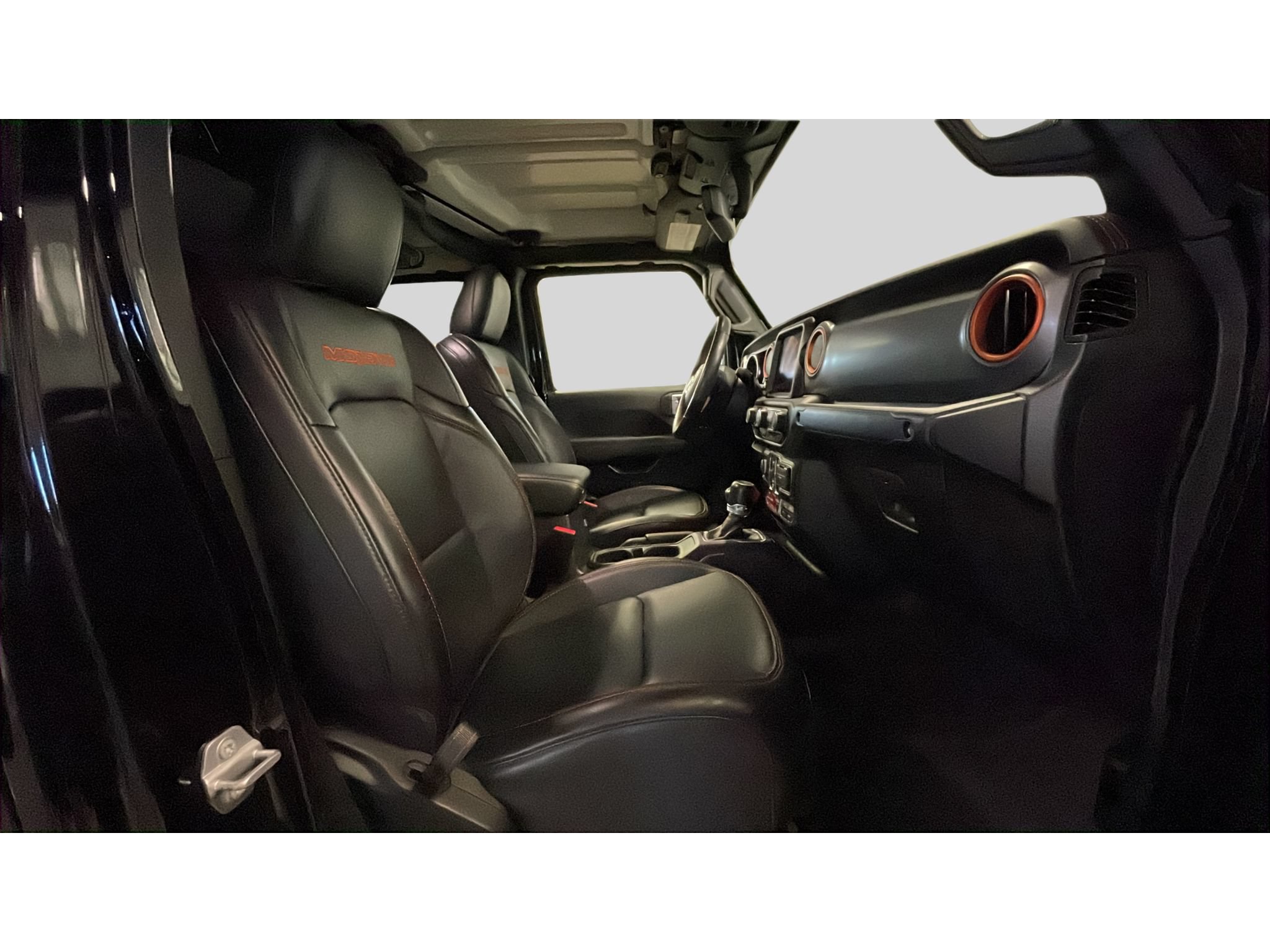 Used 2023 Jeep Gladiator Mojave w/ LED Lighting Group AWD/4WD image 16