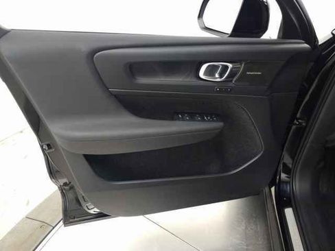 Certified 2023 Volvo C40 P8 Recharge Ultimate image 16