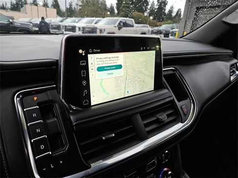 Used 2024 GMC Yukon SLE image 20