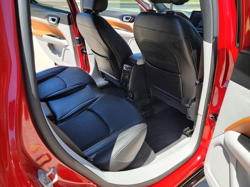 Used 2023 Jeep Compass Limited w/ Elite Group image 15