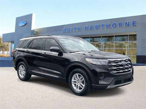 Certified 2025 Ford Explorer Active image 1