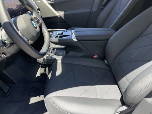 Used 2026 BMW iX xDrive60 w/ Premium Package image 19