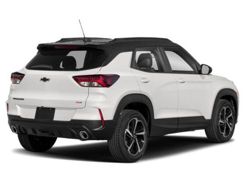 Used 2022 Chevrolet TrailBlazer RS AWD/4WD image 2