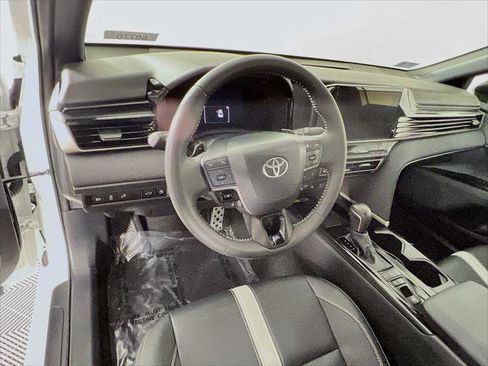 Certified 2025 Toyota Camry SE image 11