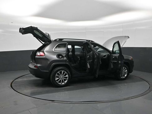 Used 2022 Jeep Cherokee Latitude Lux w/ Sun & Sound Group image 28