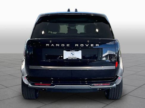 Used 2026 Land Rover Range Rover SE AWD/4WD image 4