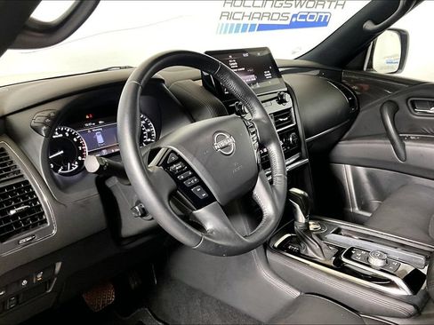 Used 2023 Nissan Armada SL w/ Midnight Edition Package RWD image 10