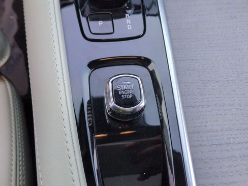 Used 2025 Volvo XC90 T8 Ultra w/ Protection Package Premier image 20