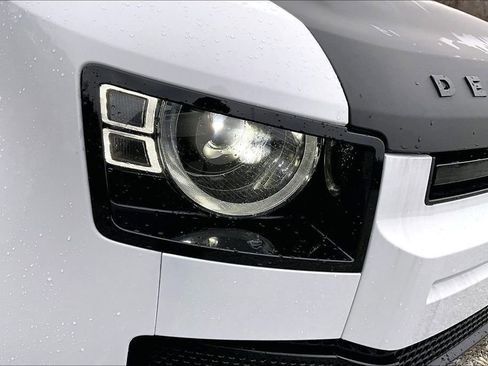 Used 2022 Land Rover Defender 90 Carpathian Edition image 26