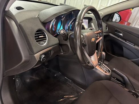 Used 2014 Chevrolet Cruze LT w/ RS Package FWD image 29
