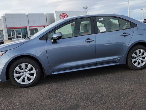 New 2026 Toyota Corolla LE image 2