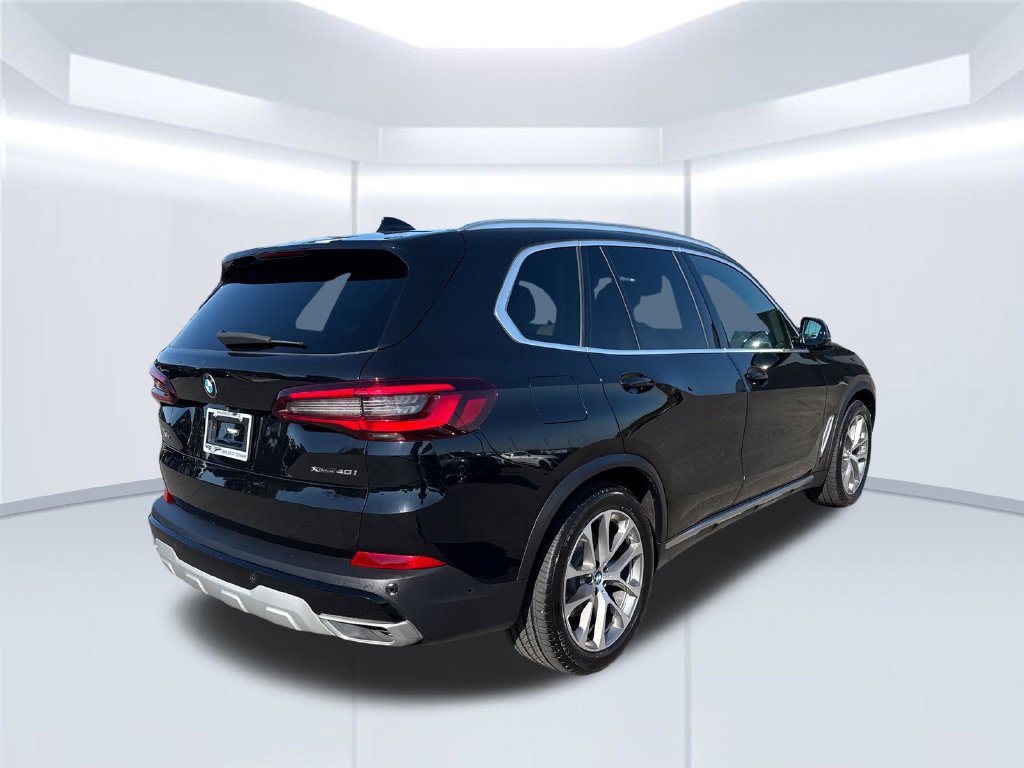 Used 2022 BMW X5 xDrive40i w/ Premium Package AWD/4WD image 4