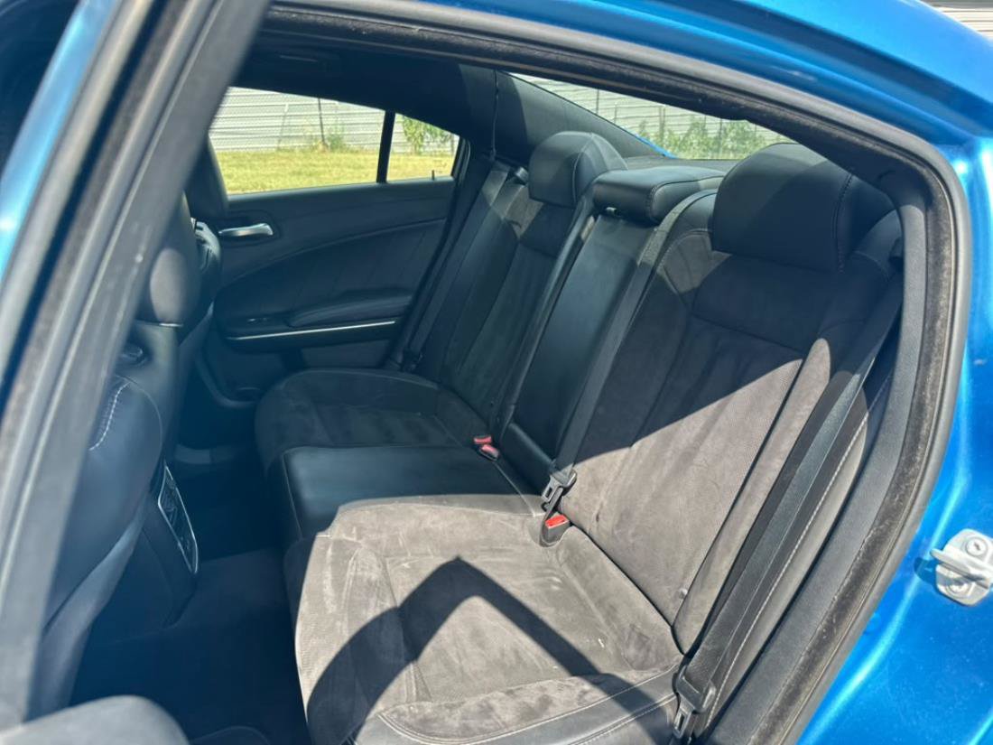 Used 2019 Dodge Charger Scat Pack w/ Dynamics Package RWD image 11