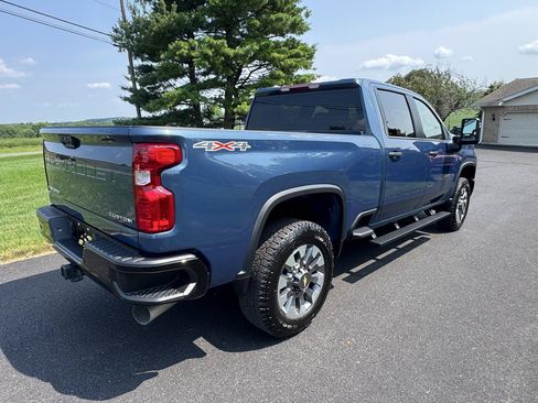 Used 2024 Chevrolet Silverado 2500 Custom w/ Custom Value Package AWD/4WD image 8