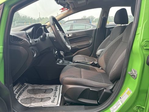Used 2014 Ford Fiesta SE w/ Equipment Group 201A FWD image 13