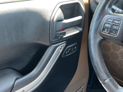 Used 2013 Jeep Wrangler Sahara w/ Dual Top Group AWD/4WD image 22