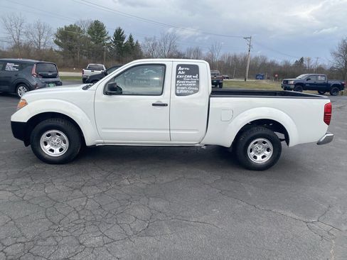 Used 2016 Nissan Frontier S image 2