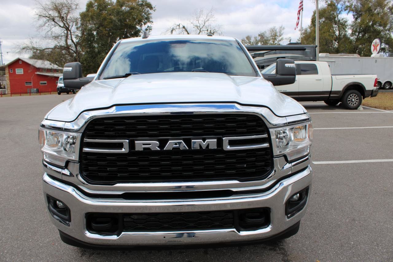 Used 2024 RAM 2500 Big Horn AWD/4WD image 2