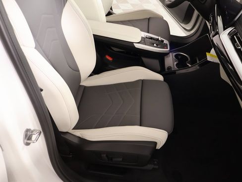 New 2026 BMW X1 xDrive28i w/ Technology Package image 15