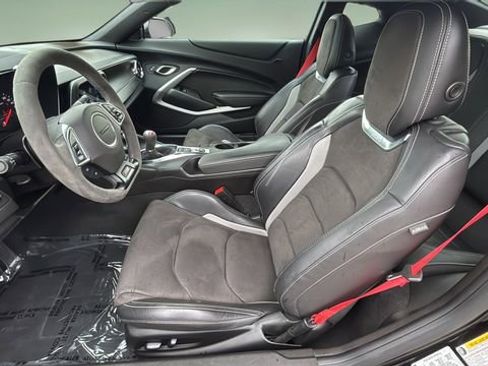 Used 2021 Chevrolet Camaro SS image 16