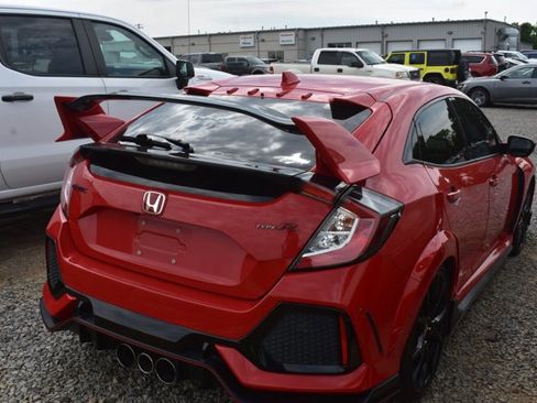 Used 2018 Honda Civic Type R image 4