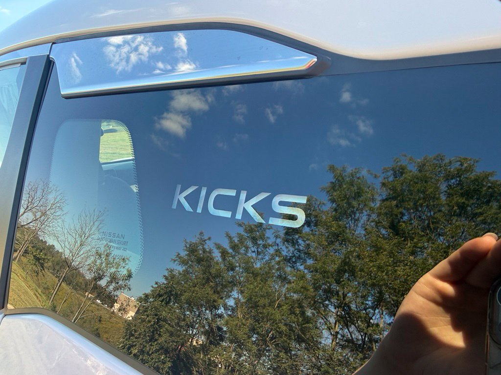 Used 2026 Nissan Kicks S FWD image 9