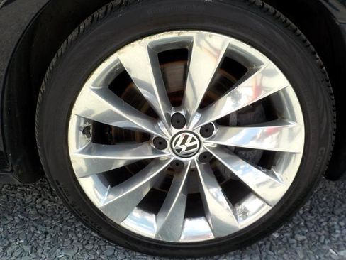 Used 2012 Volkswagen CC Executive image 31