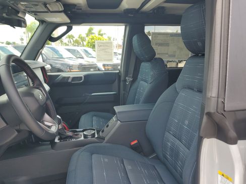 New 2026 Ford Bronco Heritage Edition AWD/4WD image 10