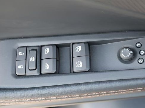 New 2026 Jeep Cherokee Laredo image 11