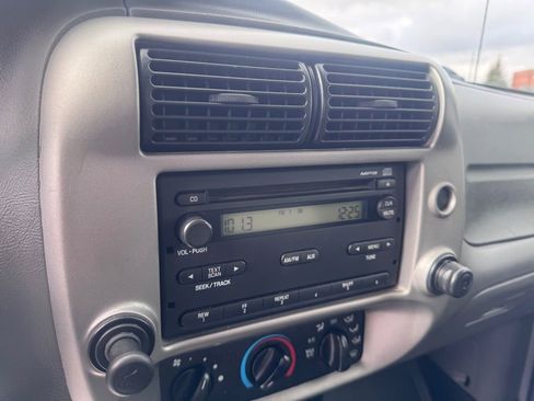 Used 2009 Ford Ranger XL image 17