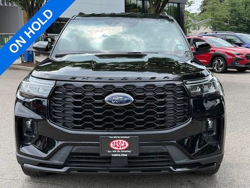 Used 2026 Ford Explorer ST-Line AWD/4WD image 3
