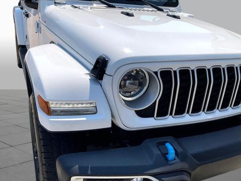 Used 2024 Jeep Wrangler Unlimited Sahara w/ Safety Group AWD/4WD image 26