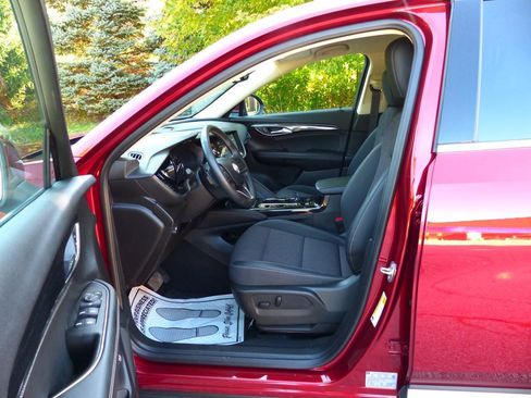 Used 2022 Buick Envision Preferred FWD image 23