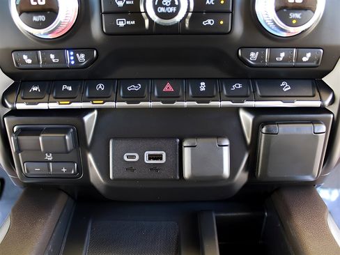 Used 2019 GMC Sierra 1500 SLT w/ SLT Premium Plus Package image 22