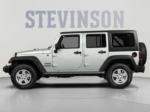Used 2017 Jeep Wrangler Unlimited Sport w/ Quick Order Package 23S AWD/4WD image 3