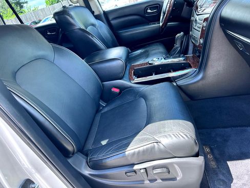 Used 2019 INFINITI QX80 Luxe w/ Proassist Package image 10