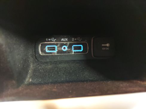 Used 2019 Jeep Grand Cherokee Laredo w/ 18" Wheel & 8.4" Radio Group RWD image 20