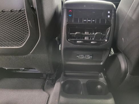 Used 2024 Jeep Grand Cherokee L Laredo AWD/4WD image 22