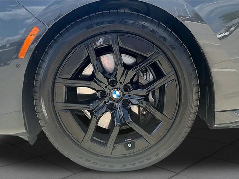 Used 2024 BMW 740i w/ Executive Package RWD image 10