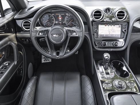 Used 2018 Bentley Bentayga image 26