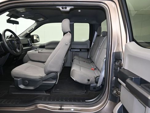 Certified 2020 Ford F150 XLT image 22