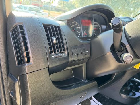Used 2019 RAM ProMaster 2500 image 45