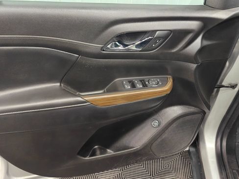 Used 2019 GMC Acadia SLE FWD image 45